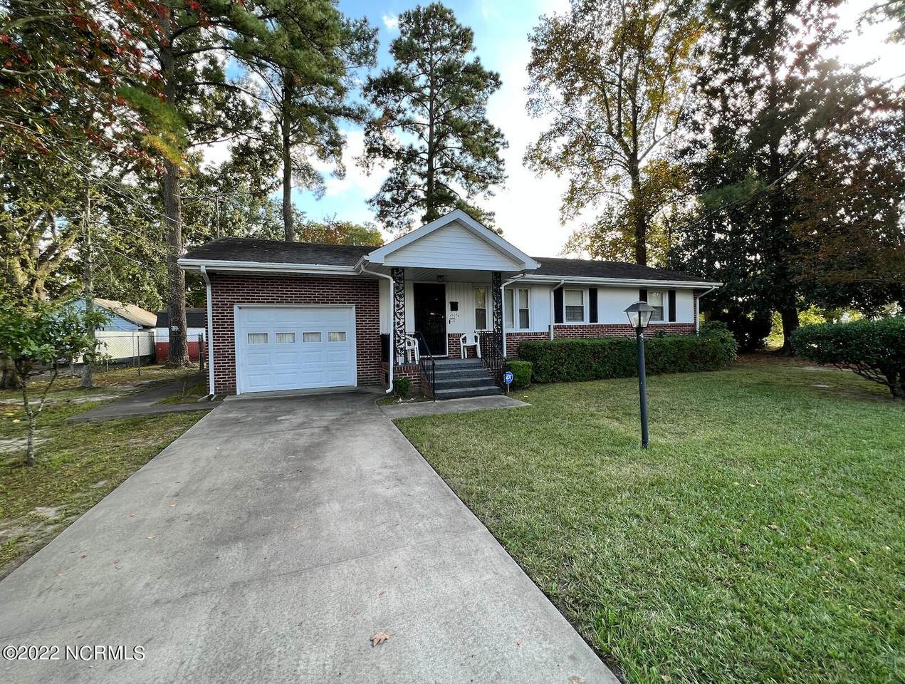 509 Magnolia Street - Photo 1