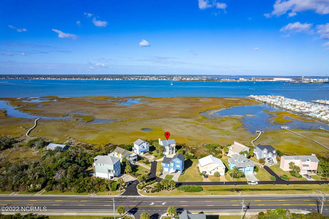 107 Island Quay Drive - Photo 1