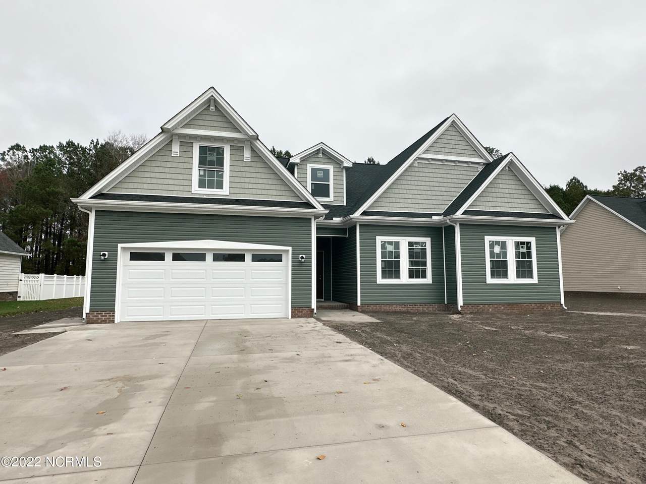 120 Pleasant Drive - Photo 1