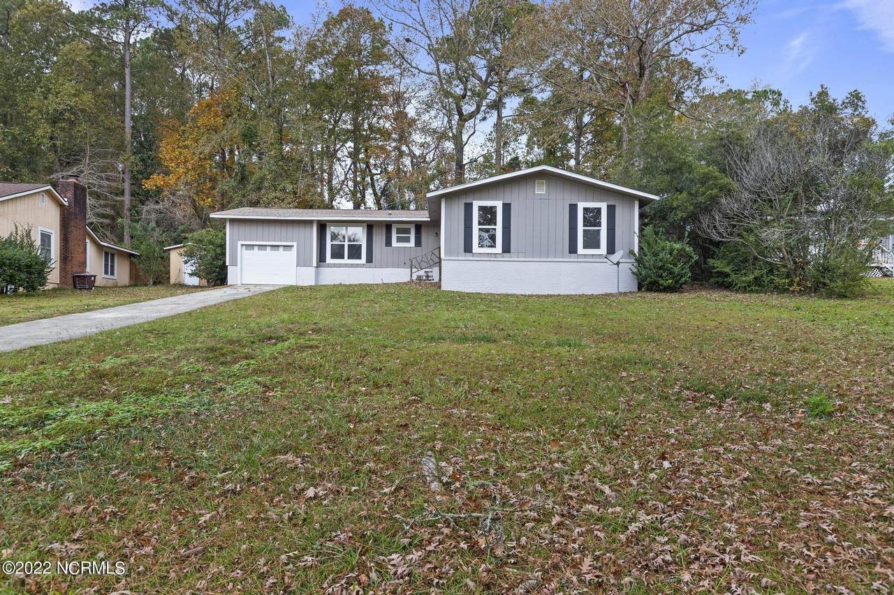 105 Shadow Brook Drive - Photo 1
