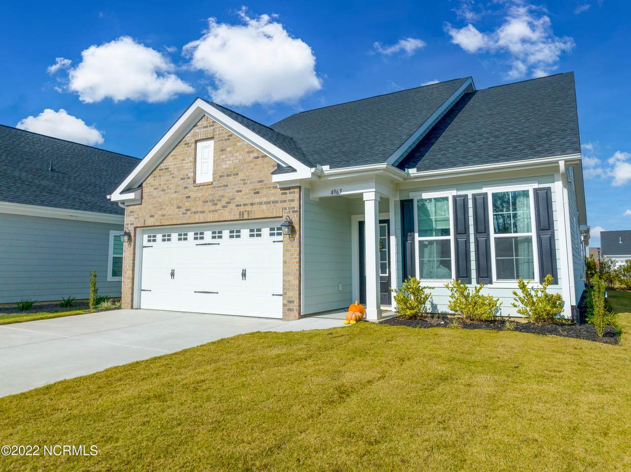 4965 Glen Garden Circle - Photo 1