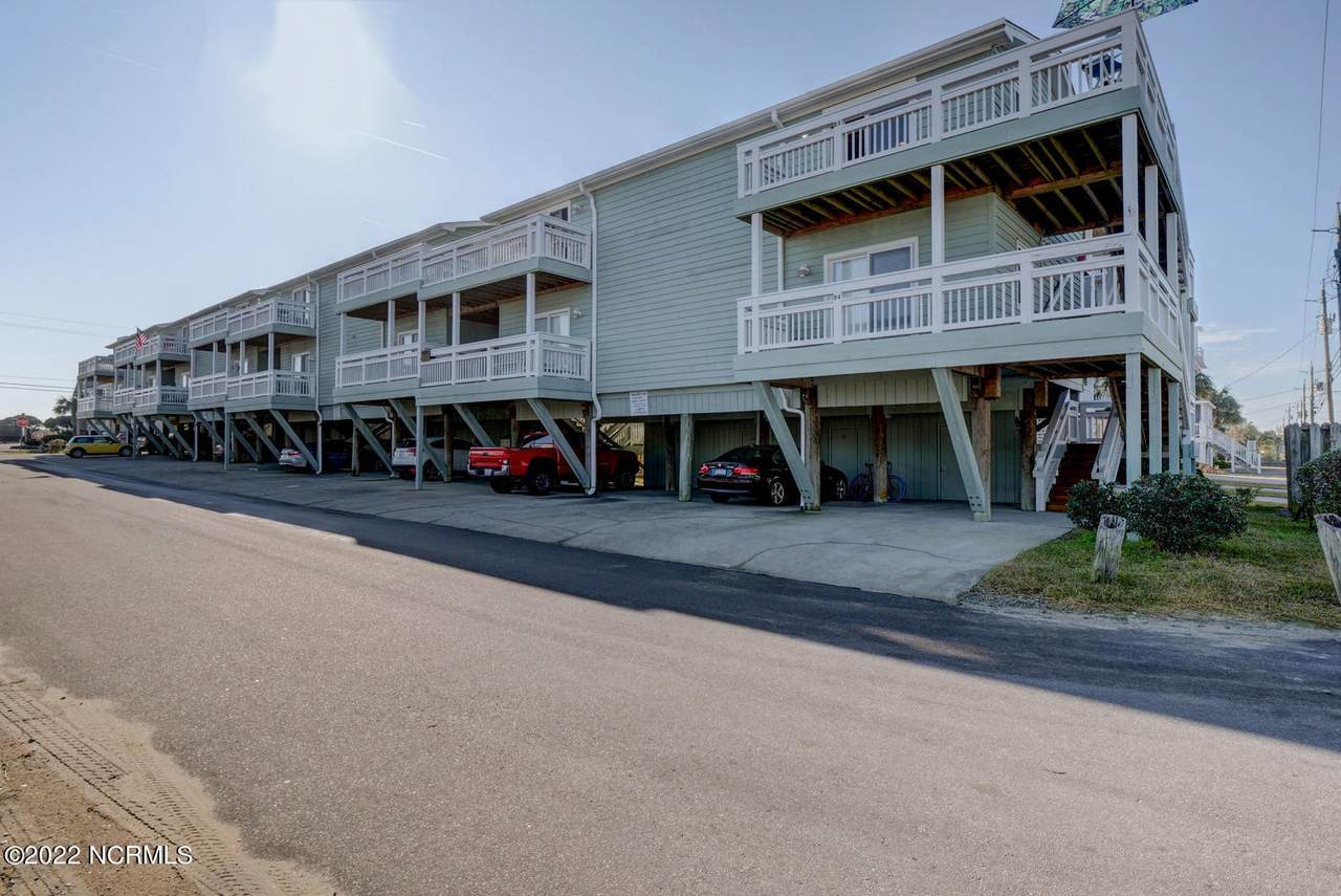 101 Seahorse Lane - Photo 1