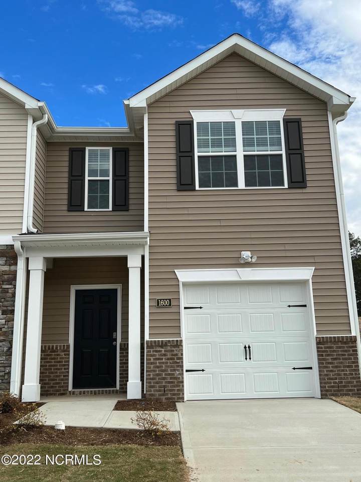 1600 Gracie Lane - Photo 1