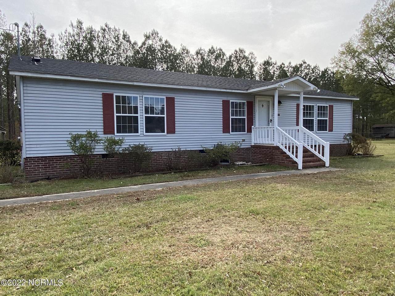 406 Hemlock Street - Photo 1