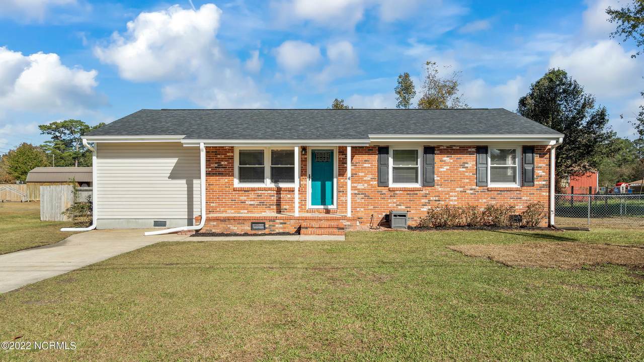 103 Yorkshire Drive - Photo 1