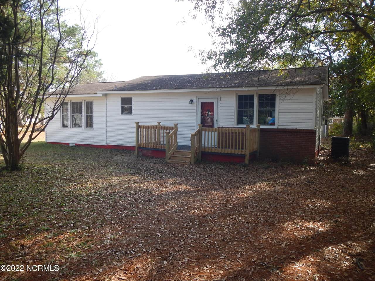 104 Crocket Avenue - Photo 1