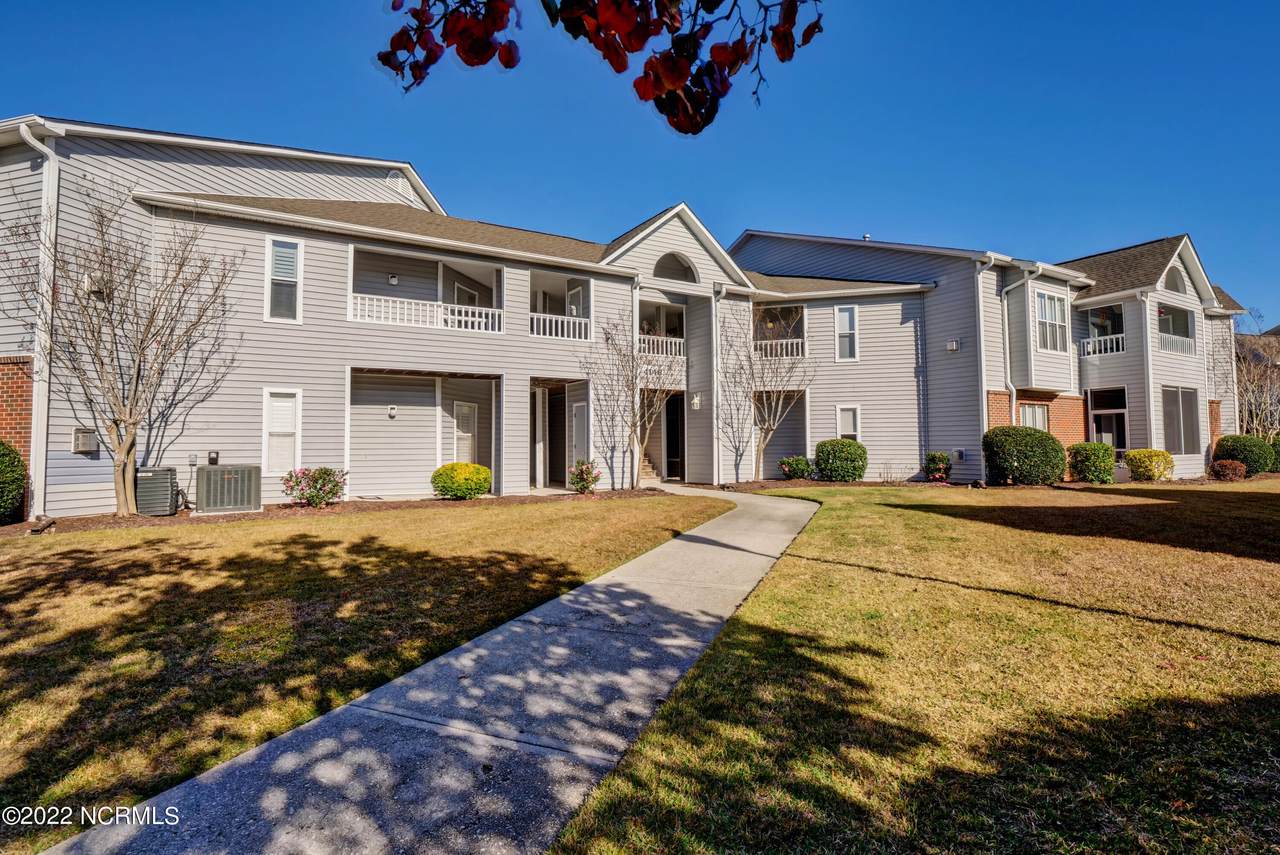 4146 Breezewood Drive - Photo 1