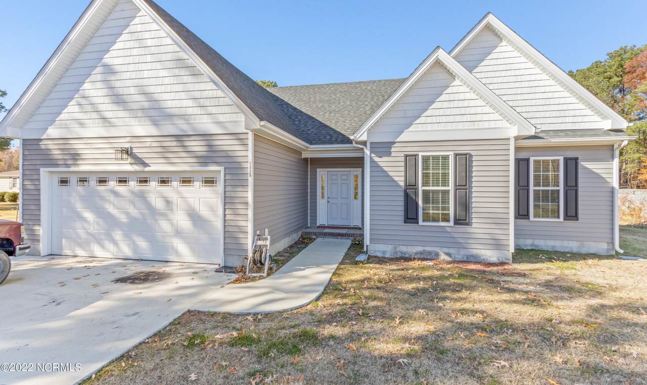 1525 Millpond Road - Photo 1