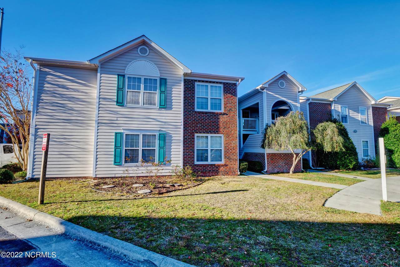 709 Summertime Lane - Photo 1