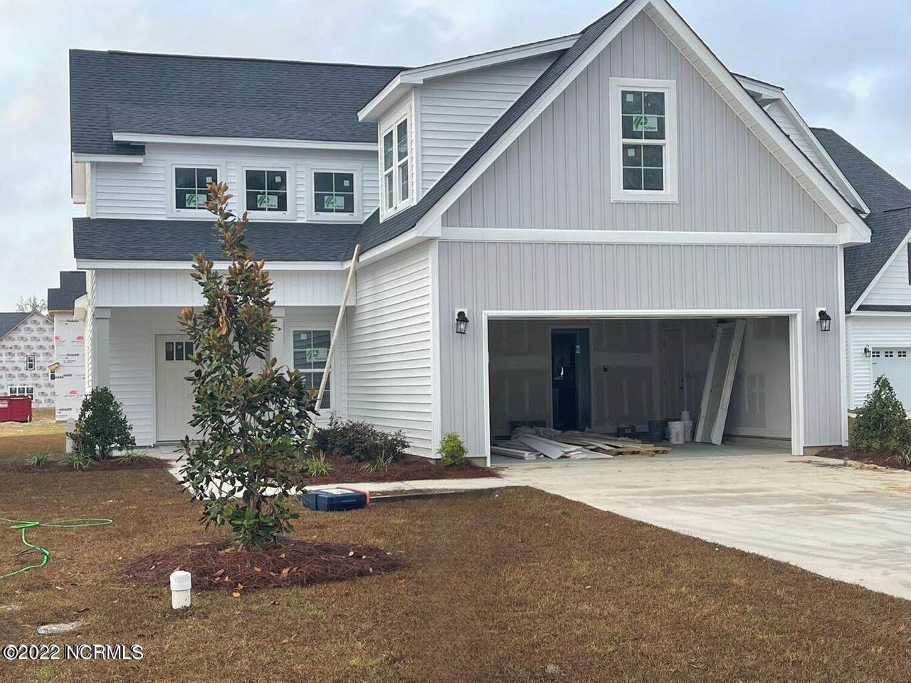 204 Yellow Lois Drive - Photo 1