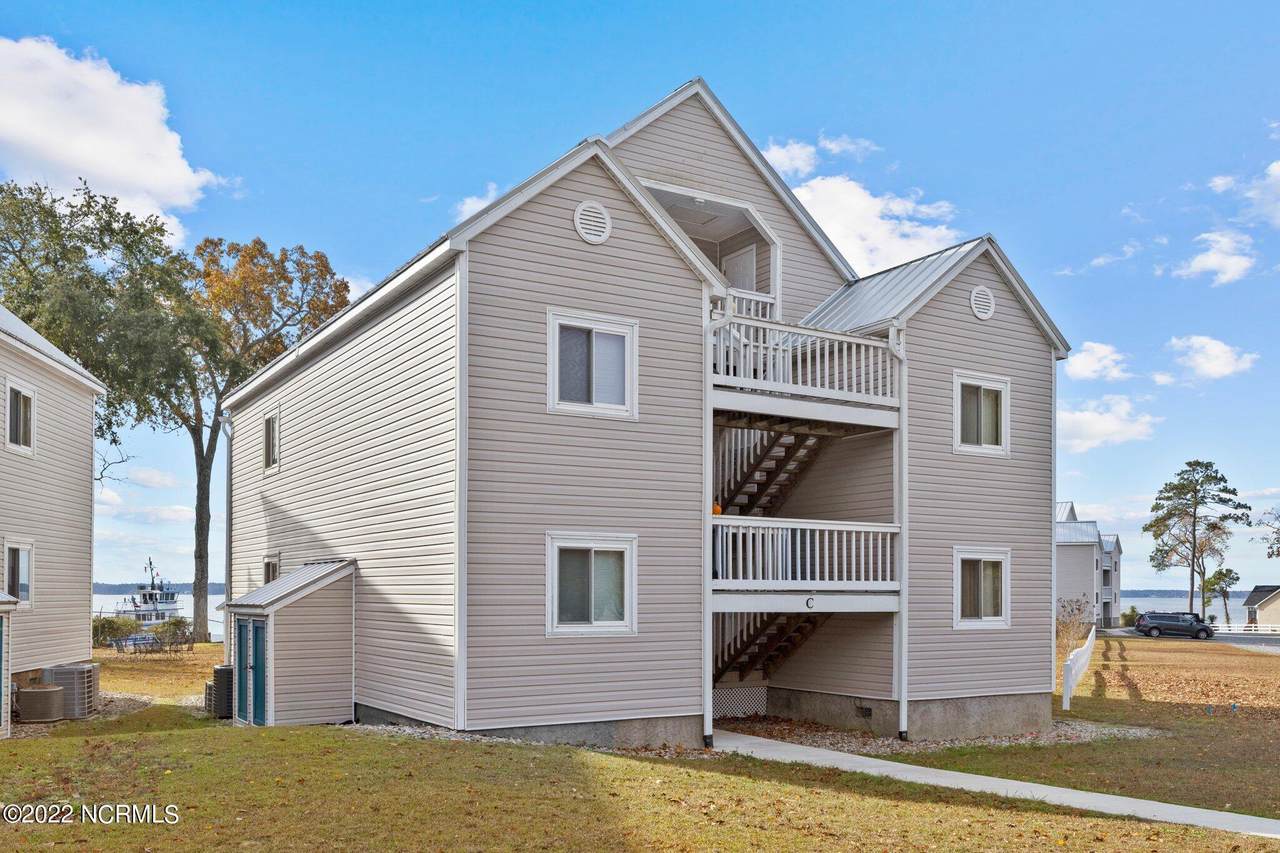 89 Country Club Drive - Photo 1