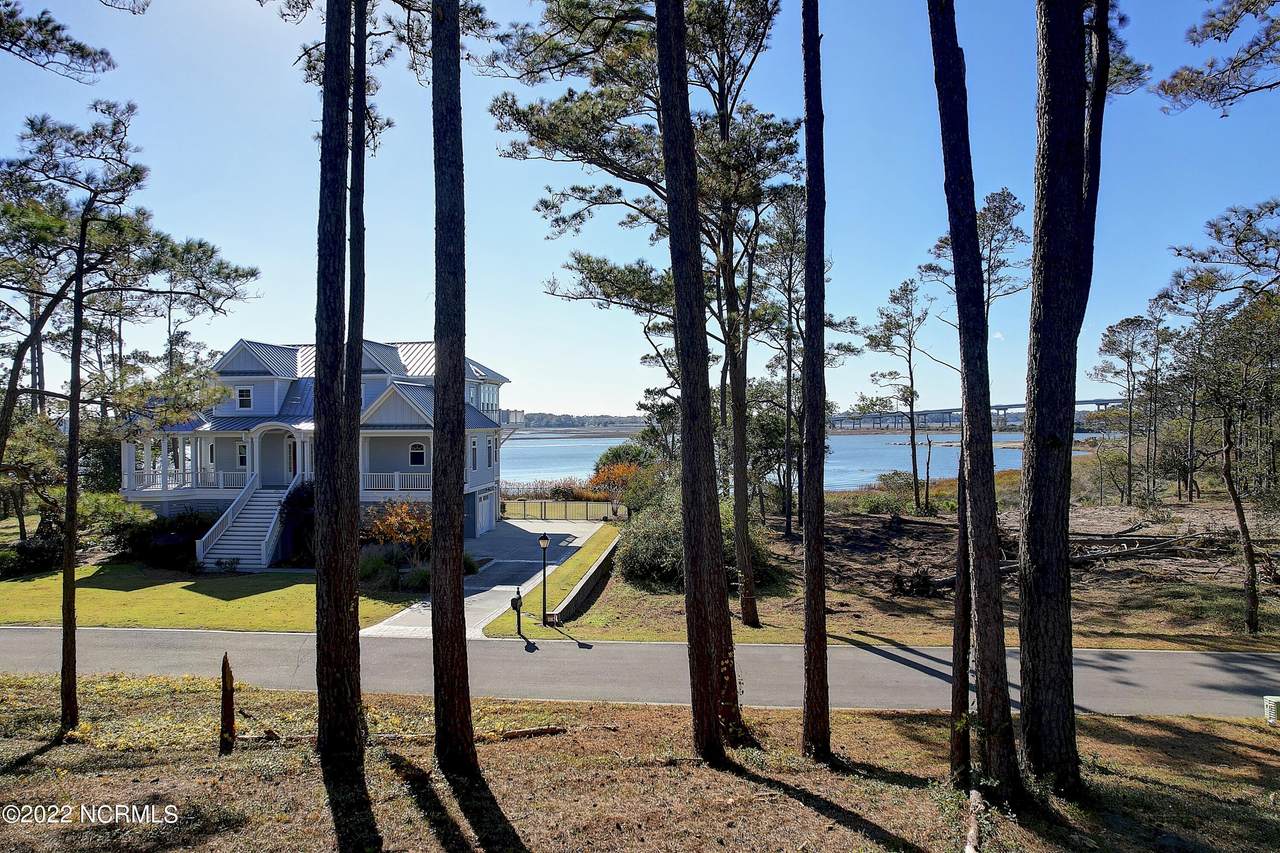 4014 Barnes Bluff Drive - Photo 1