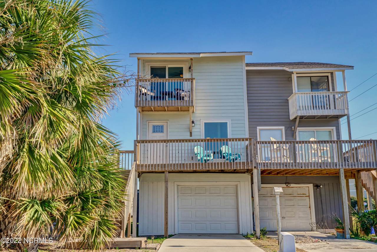 202 Bayview Drive - Photo 1