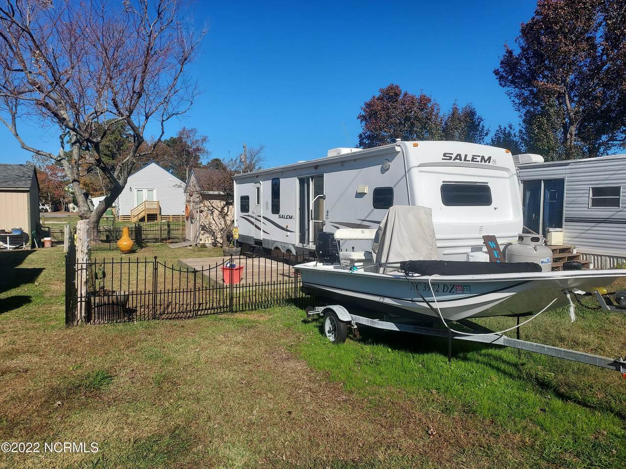 110 Bluefish Court - Photo 1