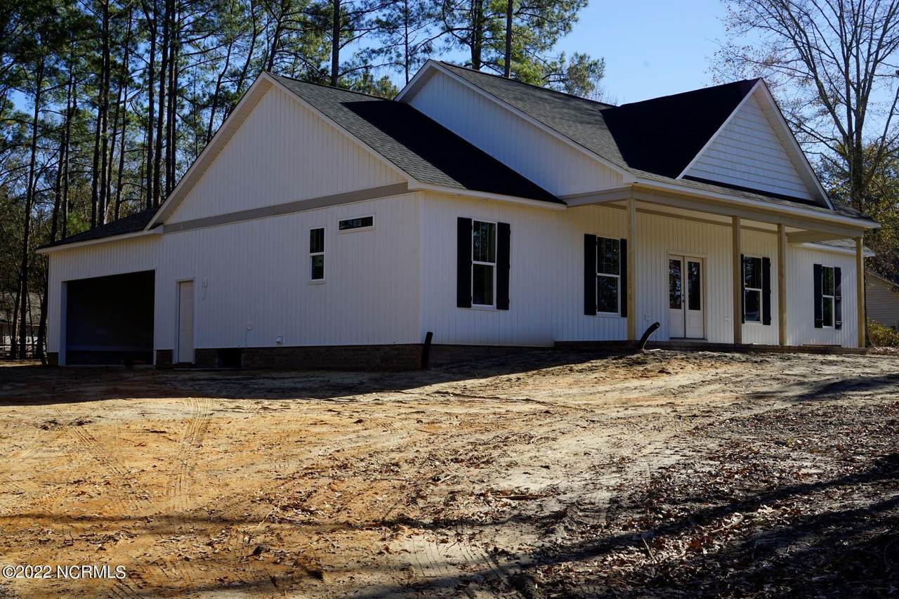 105 Stallion Drive - Photo 1