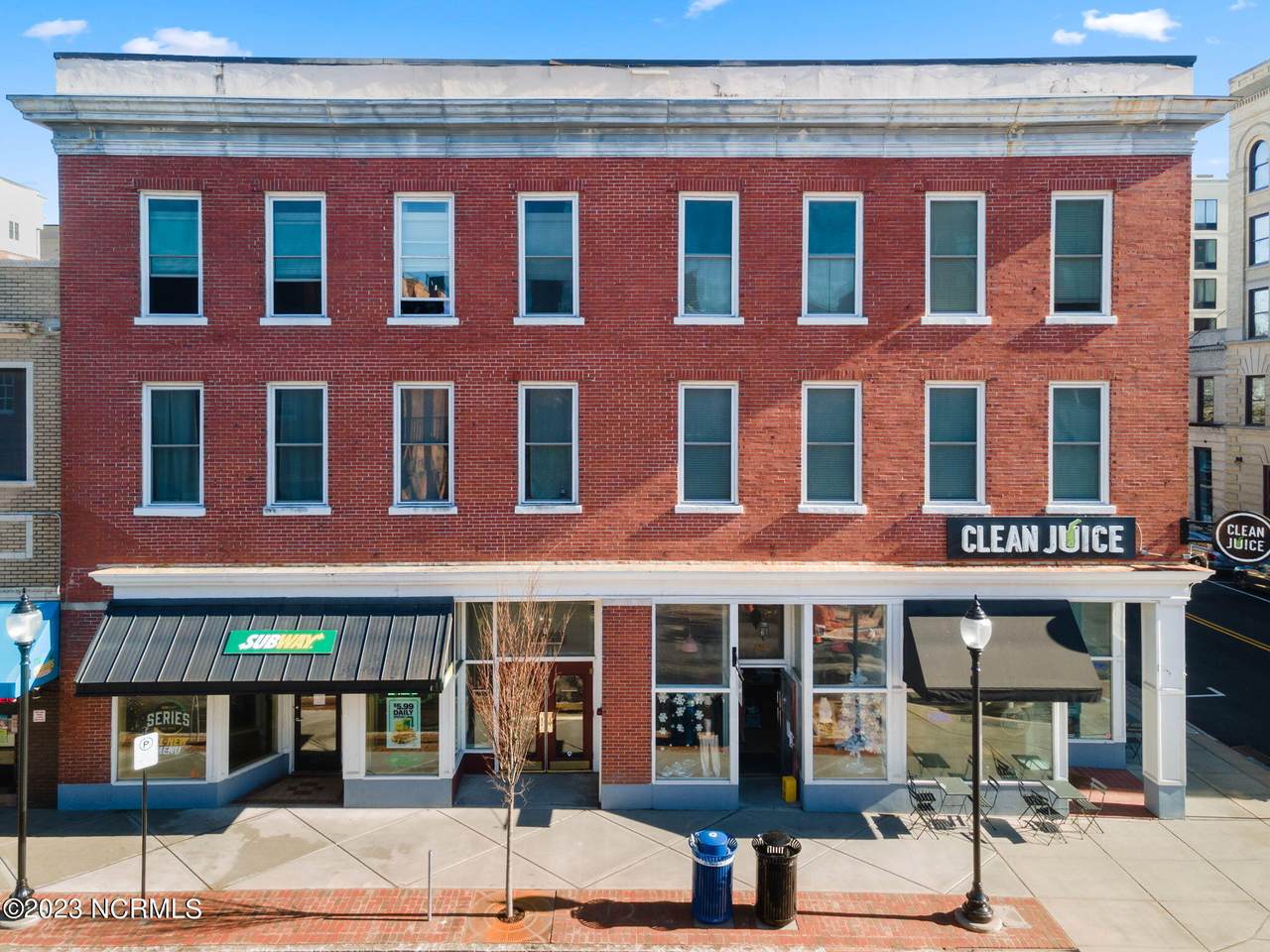 304 Front Street - Photo 1
