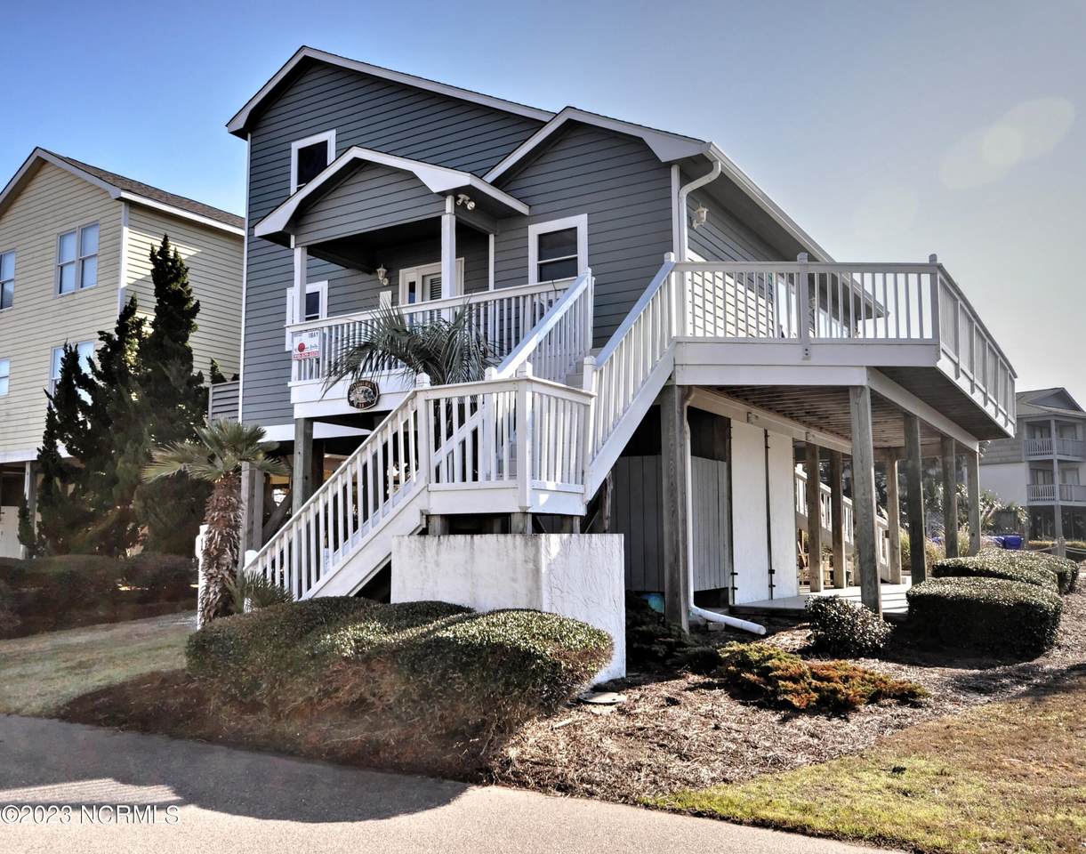 11 Bayberry Drive - Photo 1