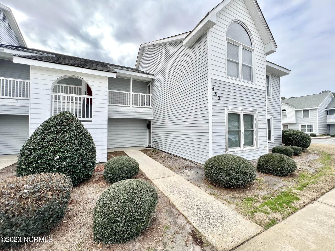117 Victoria Court - Photo 1