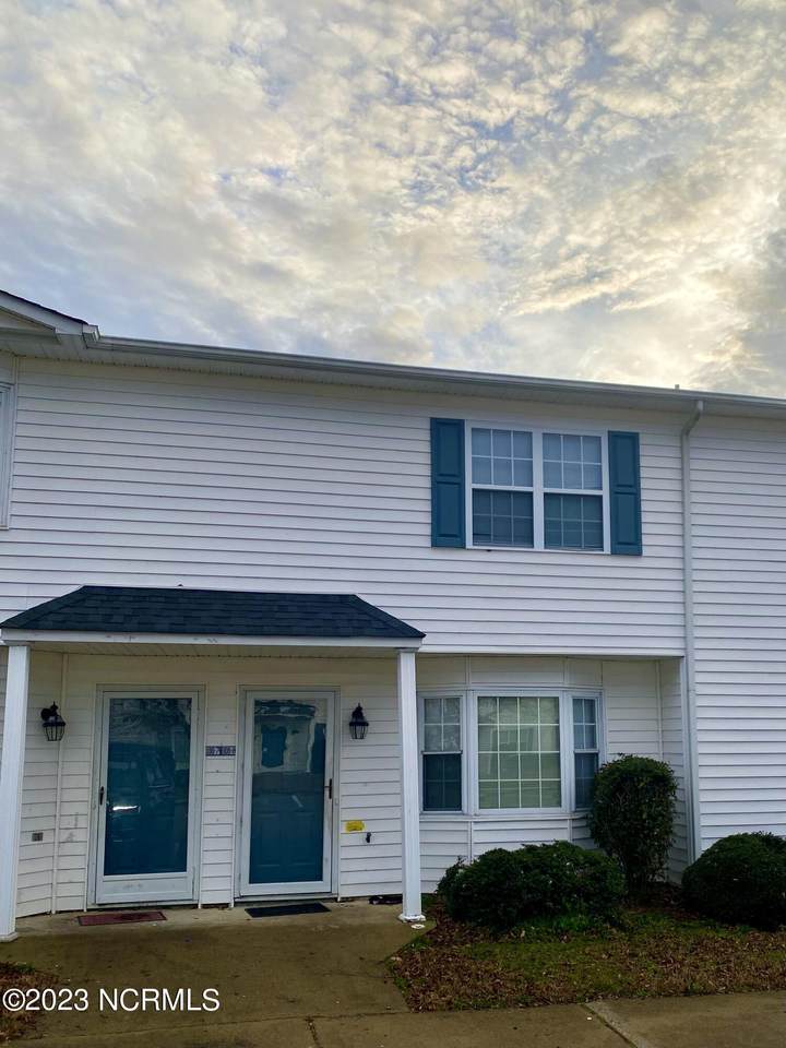 3975 Sterling Pointe Drive - Photo 1