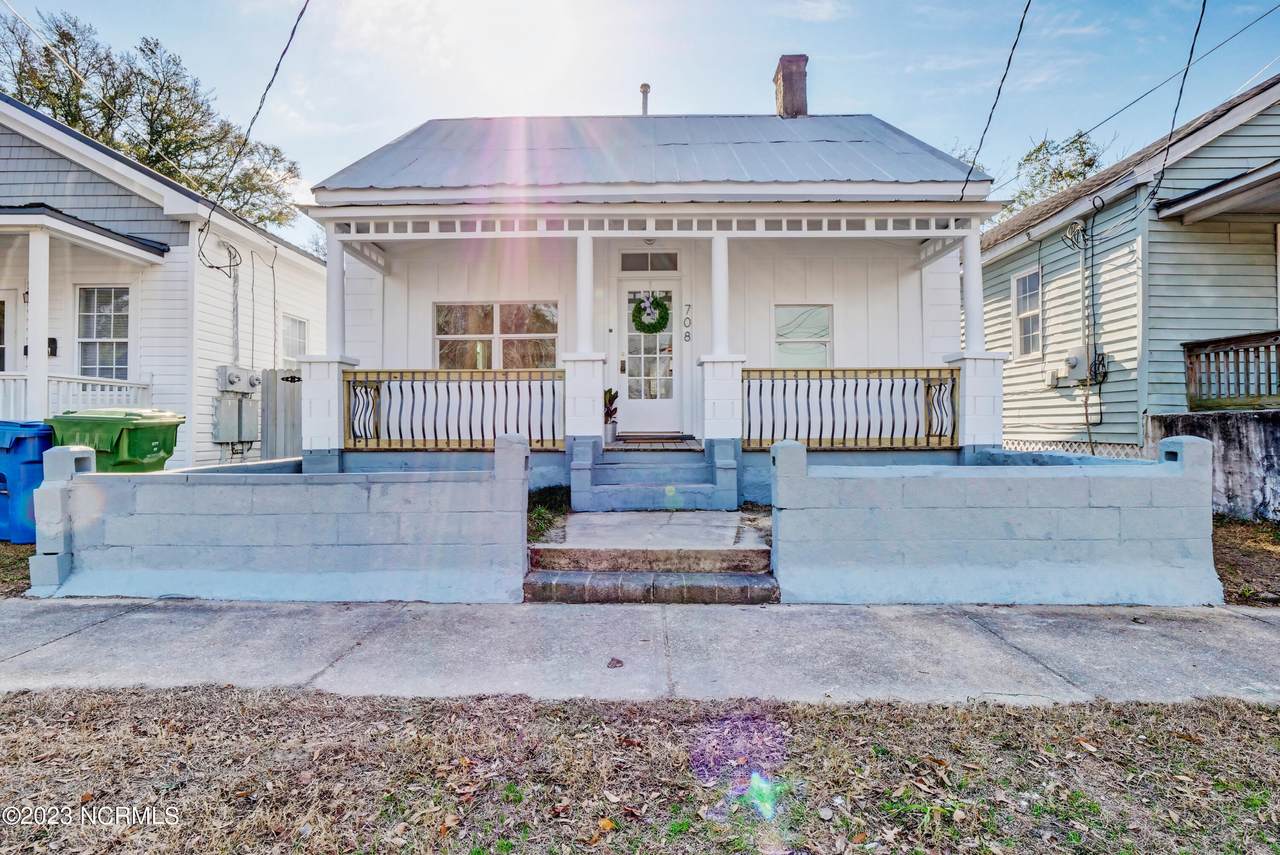 708 Harnett Street - Photo 1