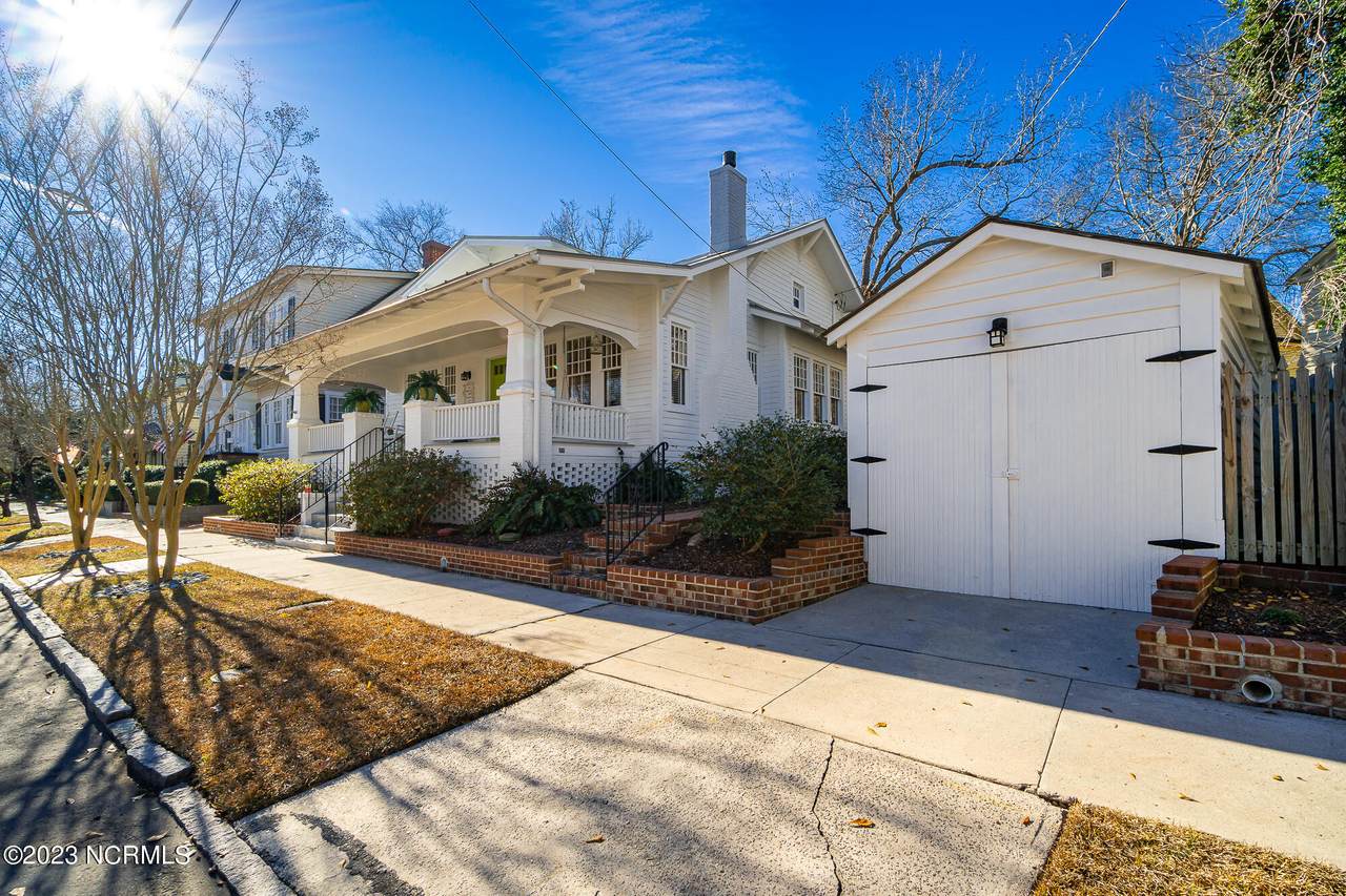 613 Craven Street - Photo 1