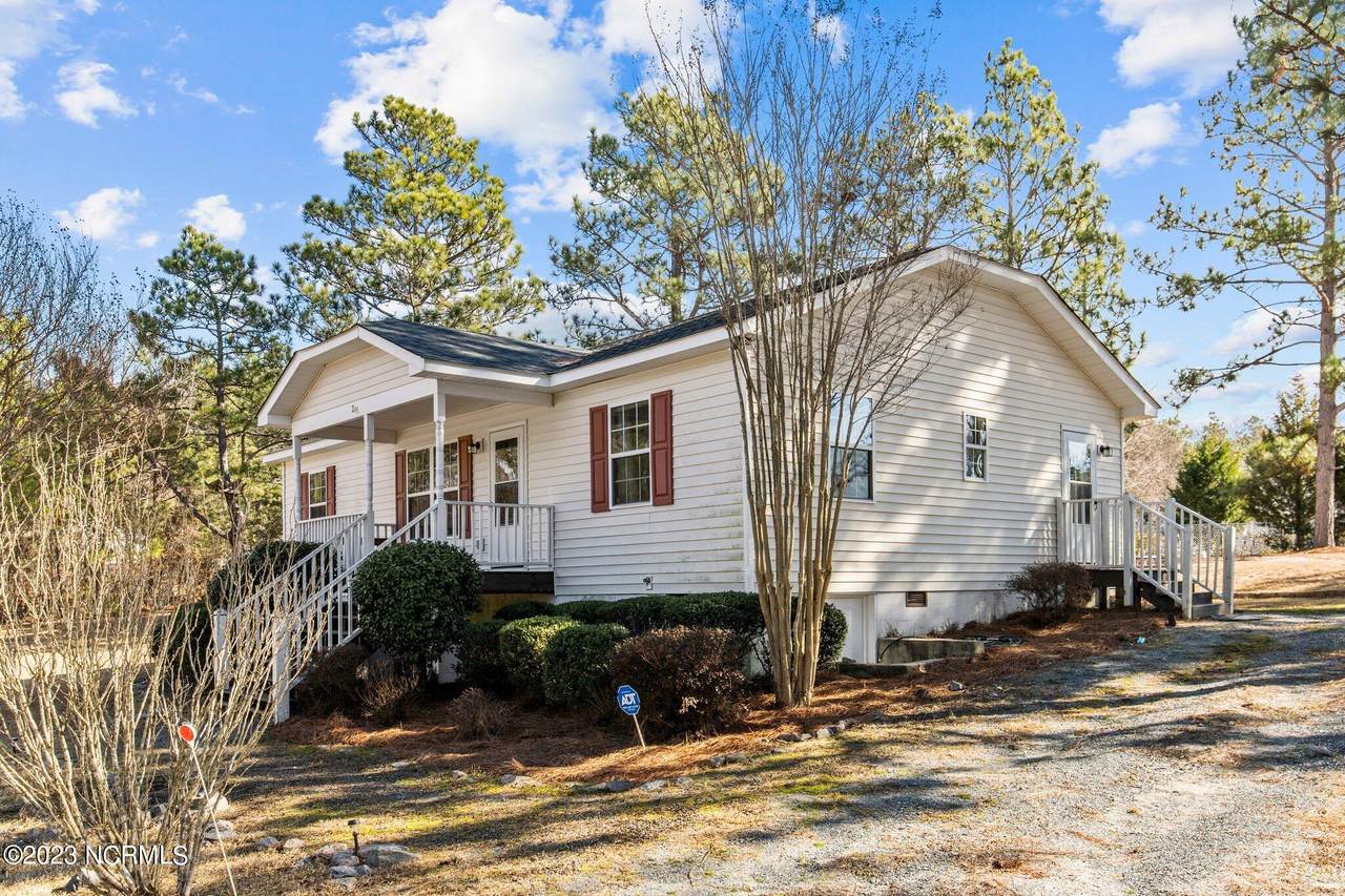 245 Fellowship Way - Photo 1