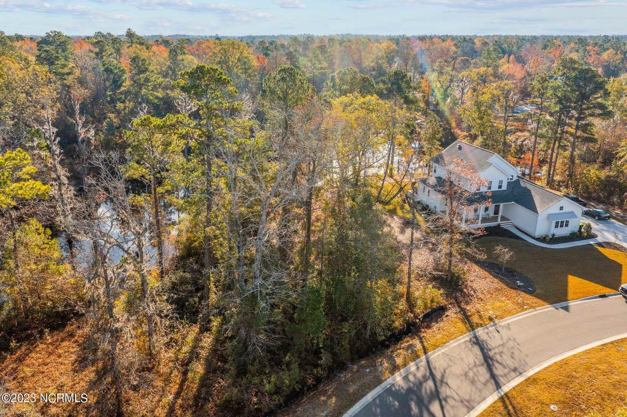 3997 Bay Colony Road - Photo 1