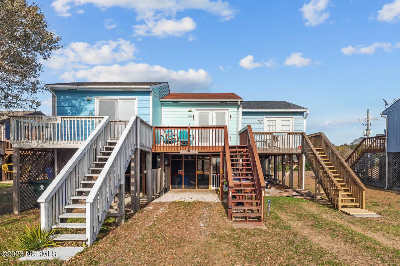 208 Sandpiper Drive - Photo 1