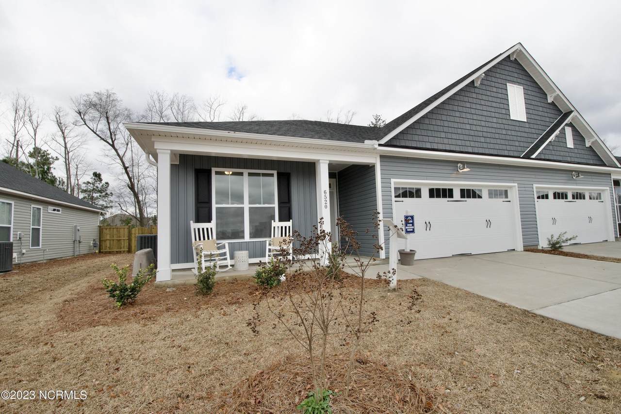 2853 Southern Magnolia Drive - Photo 1