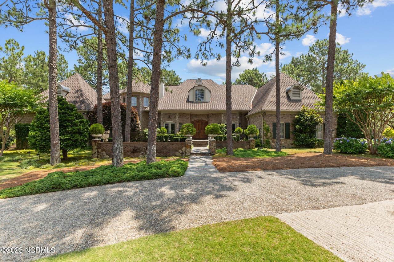 125 Brookfield Drive - Photo 1