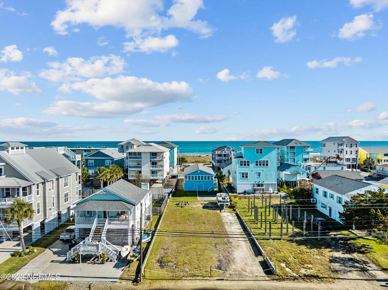 906 Canal Drive - Photo 1