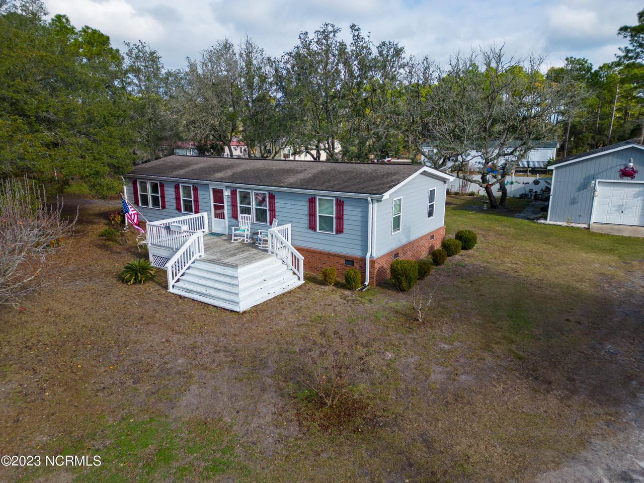 1090 Cockleshell Drive - Photo 1