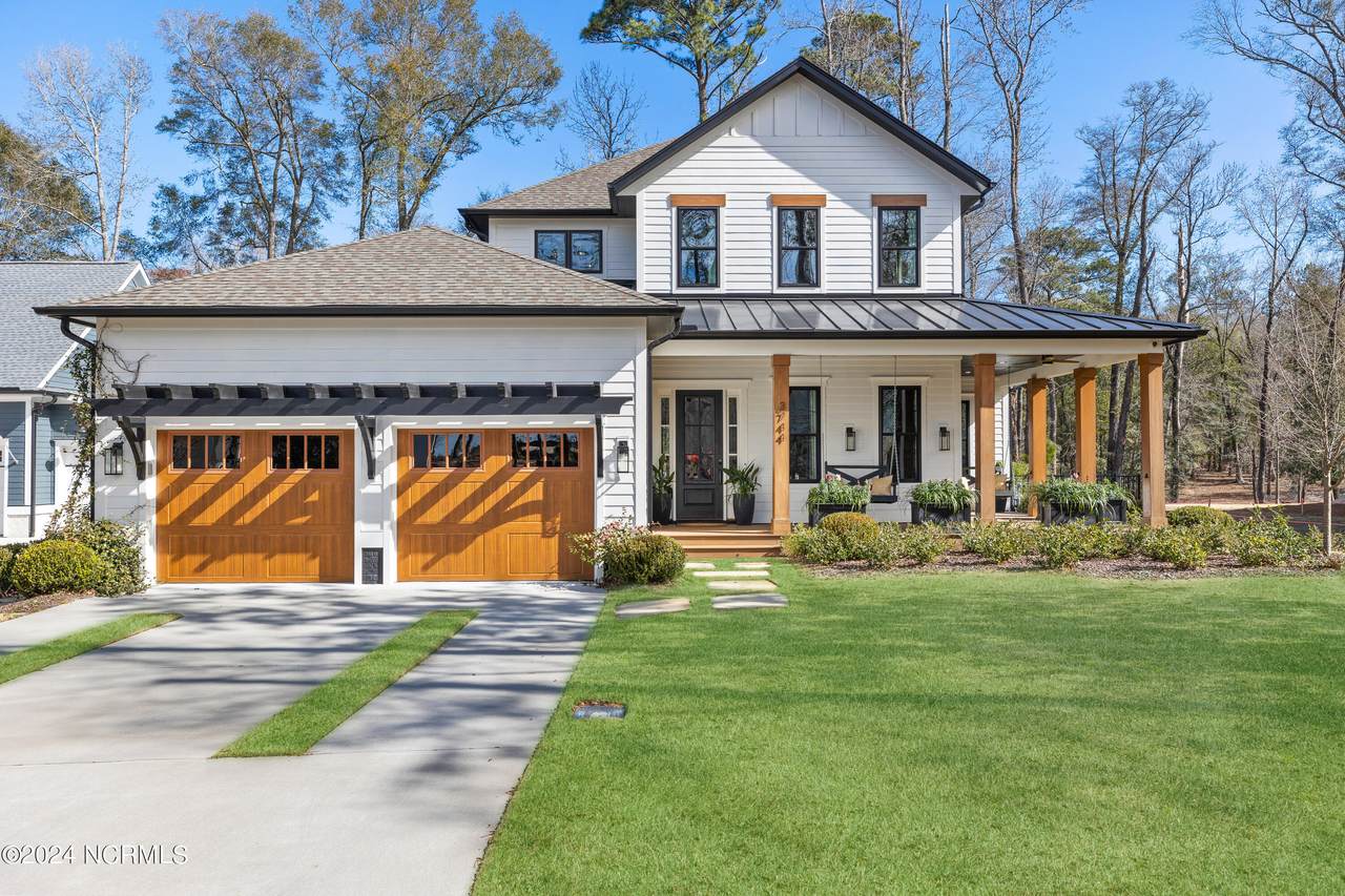 3744 White Cliffs Drive - Photo 1