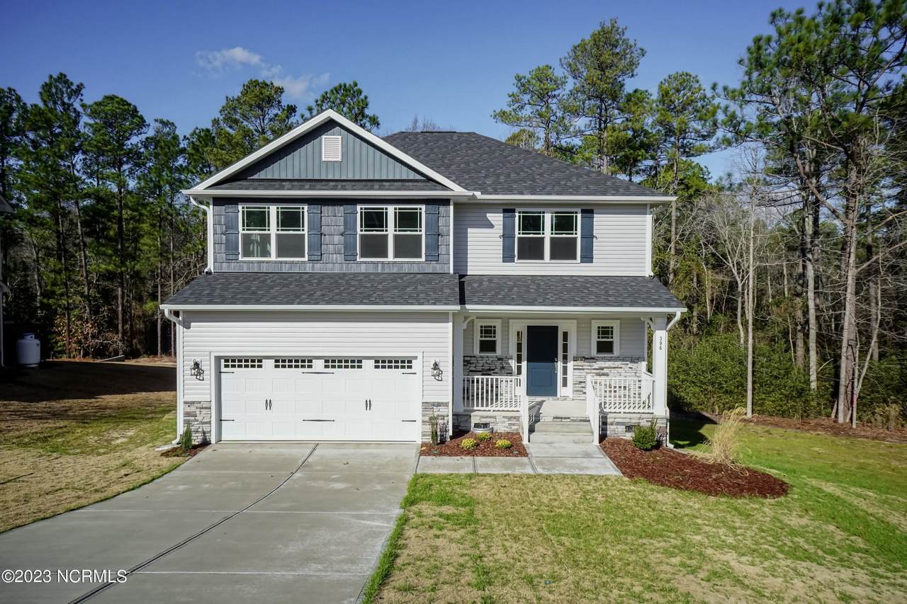 727 Greenwich Place - Photo 1