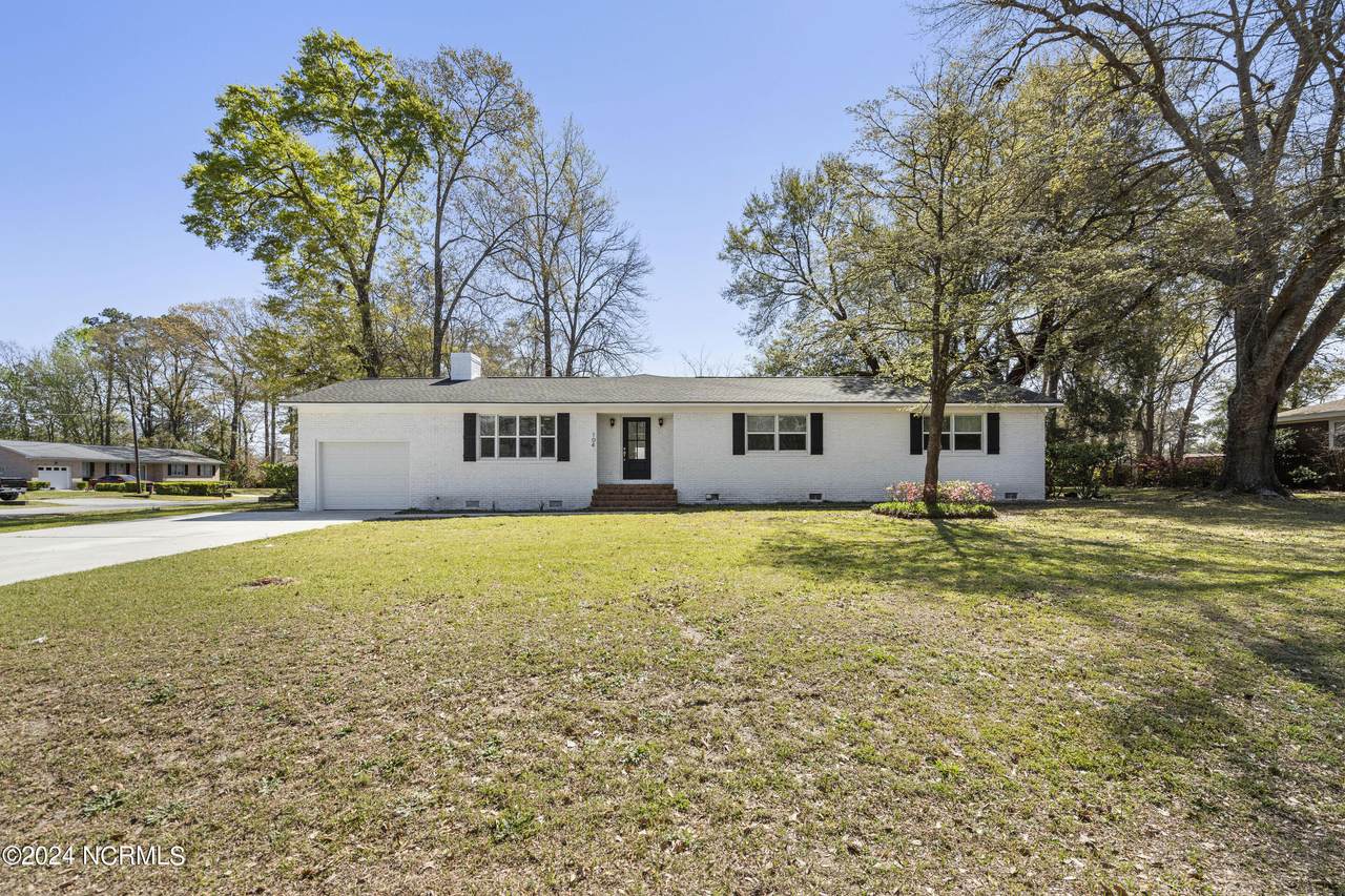104 Anthony Drive - Photo 1