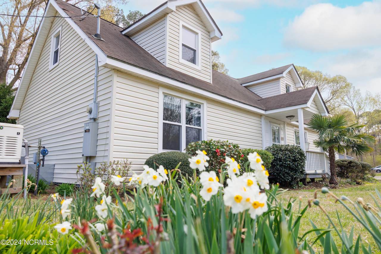103 Rockfish Street - Photo 1