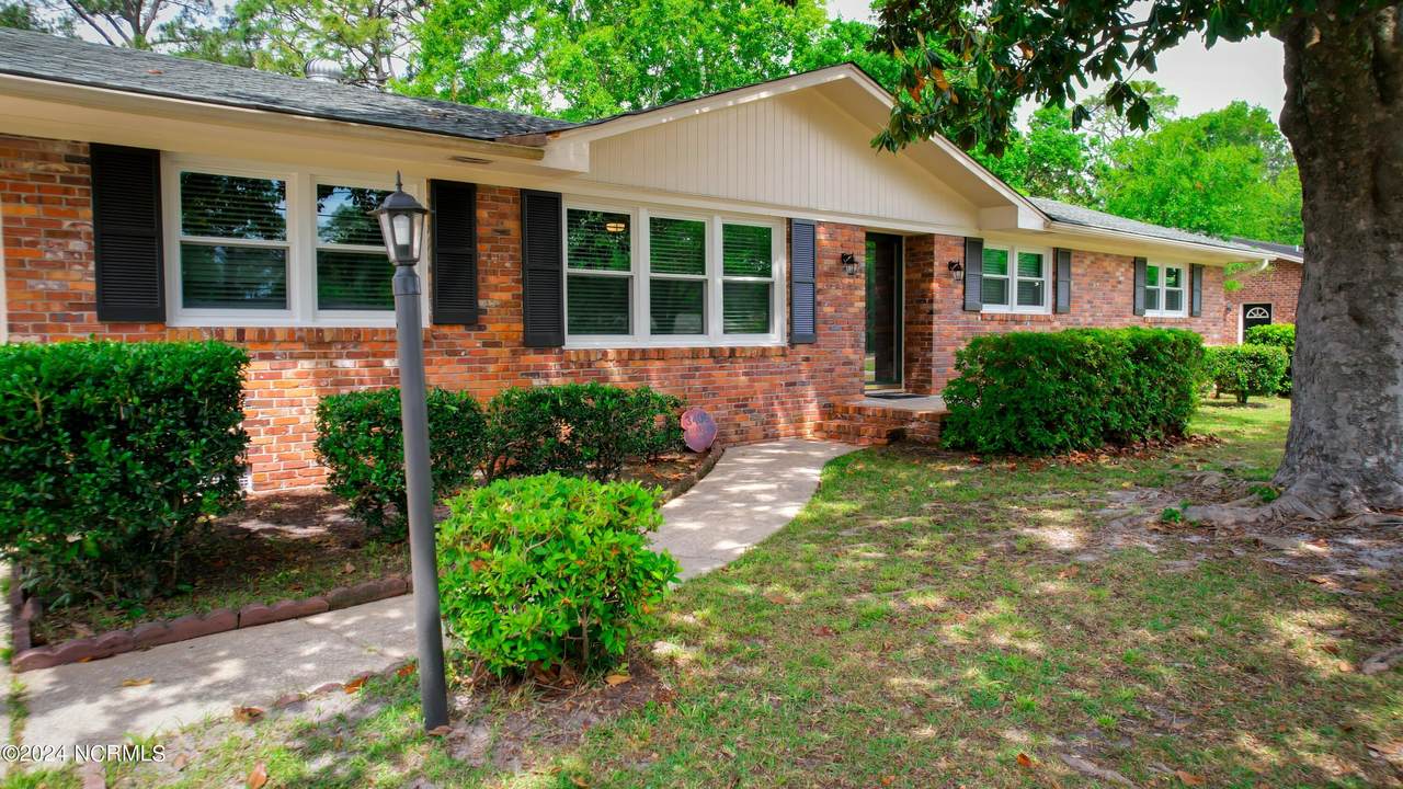 3406 Chalmers Drive - Photo 1