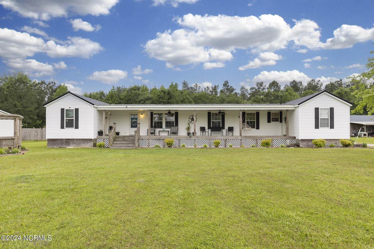 1695 Nc 241 Highway - Photo 1