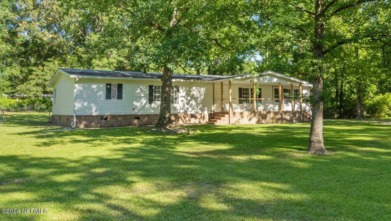 1066 Bear Trap Drive - Photo 1