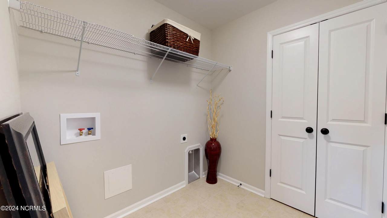 605 Plymouth Drive - Photo 1