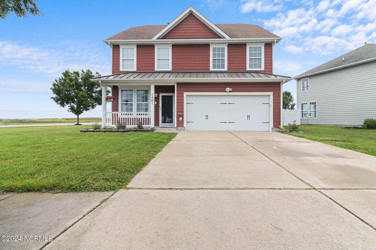 1401 Charlotte Street - Photo 1