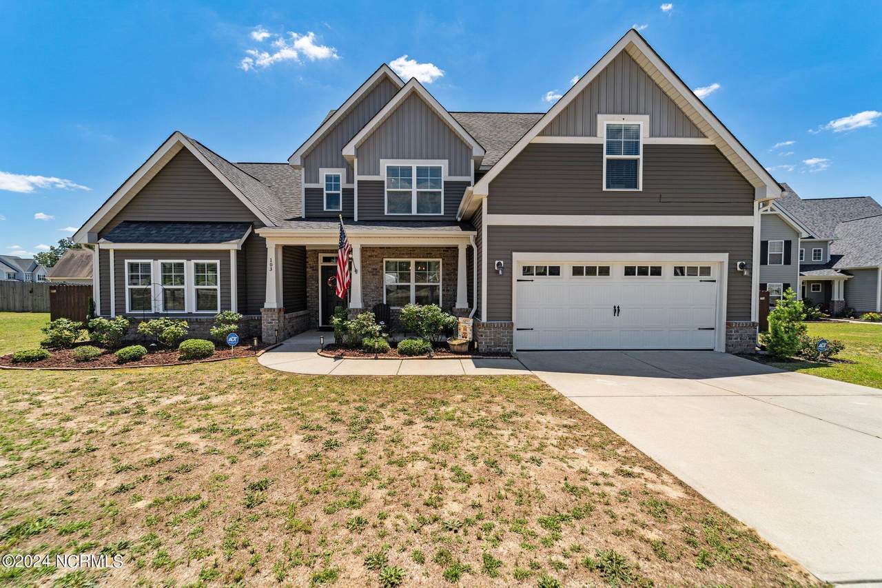 103 Courtyard Circle - Photo 1