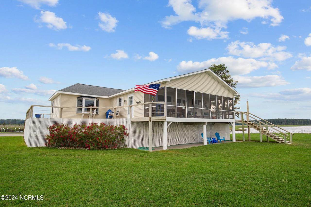 953 Gum Point Road - Photo 1