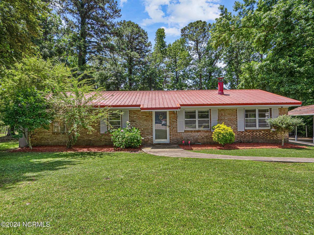 121 Vera Drive - Photo 1