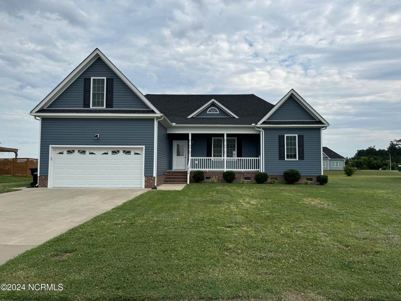 406 Spinnaker Street - Photo 1