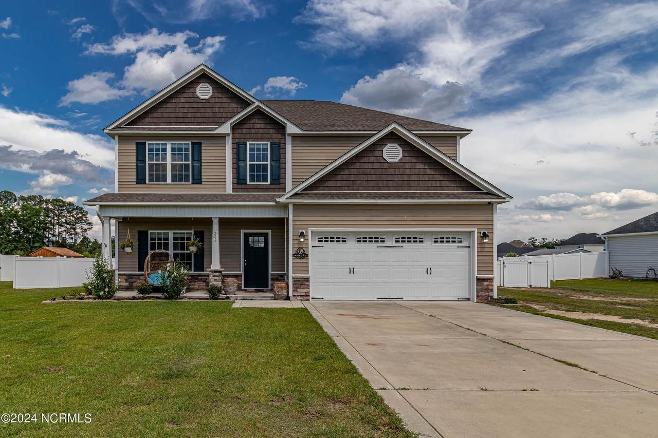 206 Bunning Drive - Photo 1