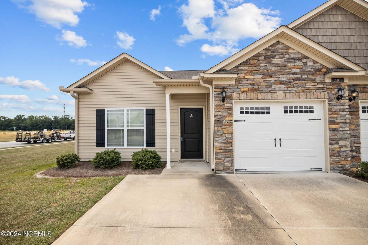 2301 Sweet Bay Drive - Photo 1