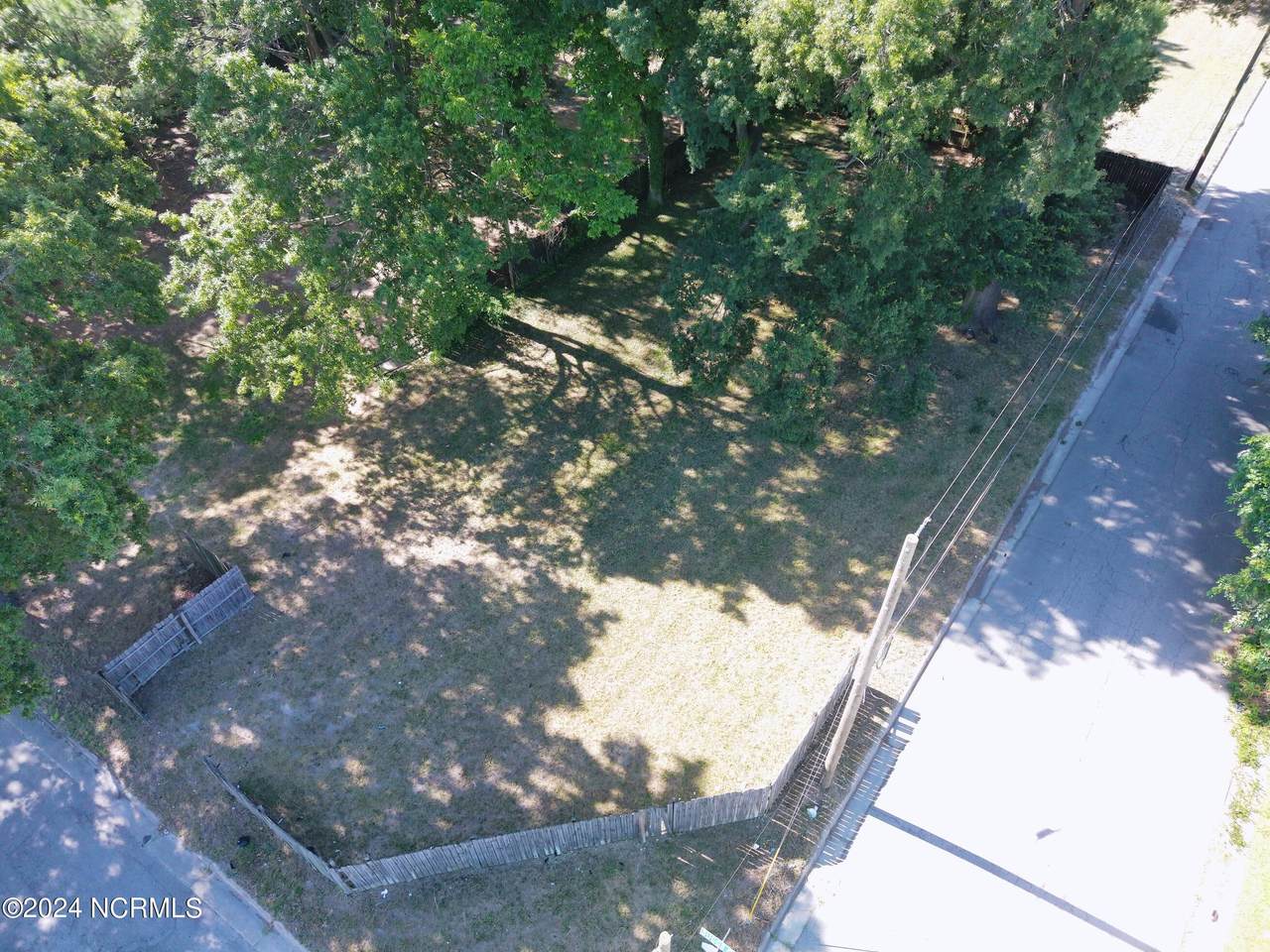 707 Moore Street - Photo 1