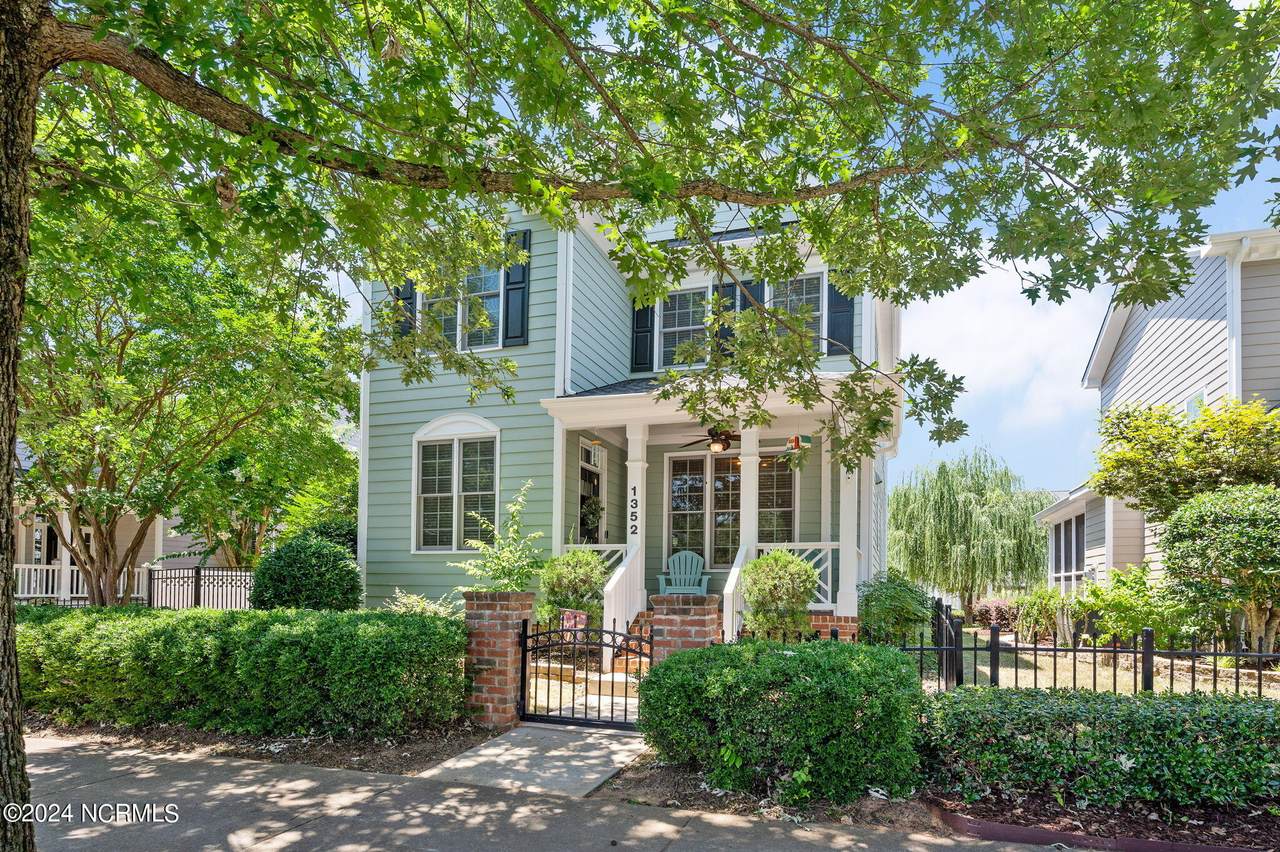 1352 Ileagnes Road - Photo 1