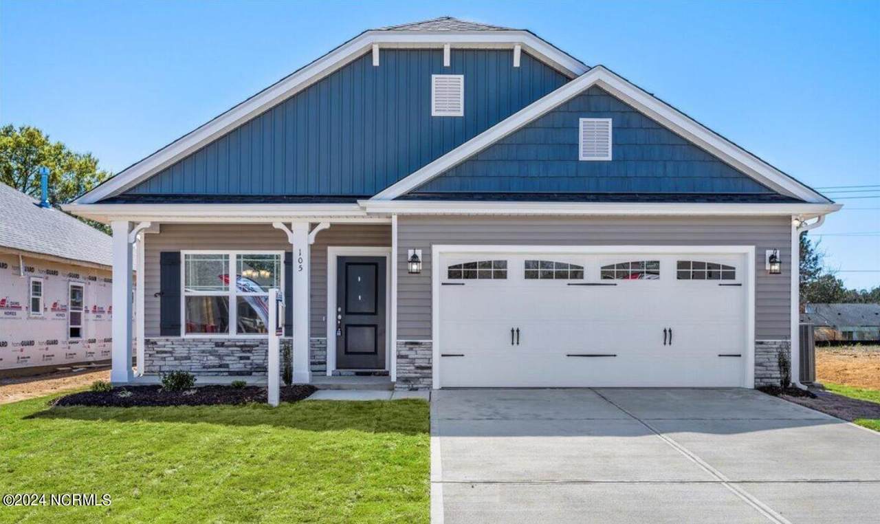 138 Boxwood Court - Photo 1
